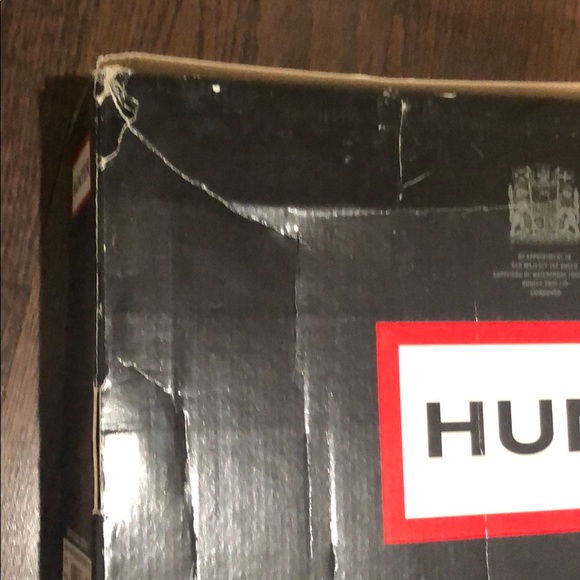 Lot GUCCI, FENDI, BURBERRY, & HUNTER EMPTY boxes - Picture 2 of 5